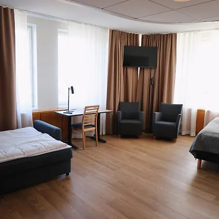 Hesehotelli Linja-autoasema מלון 3*